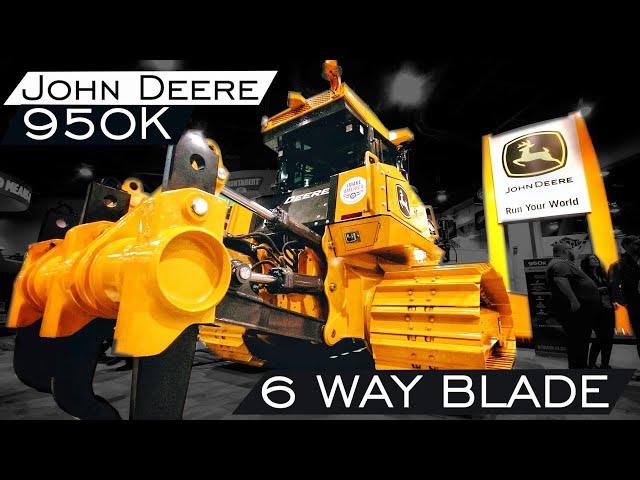 John Deere 950K | 6 Way Blade at ConExpo 2020