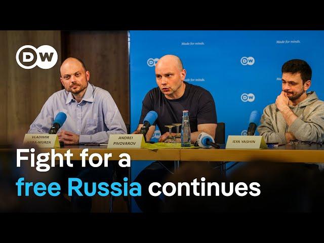 Kremlin critics speak about historic prisoner swap | DW News