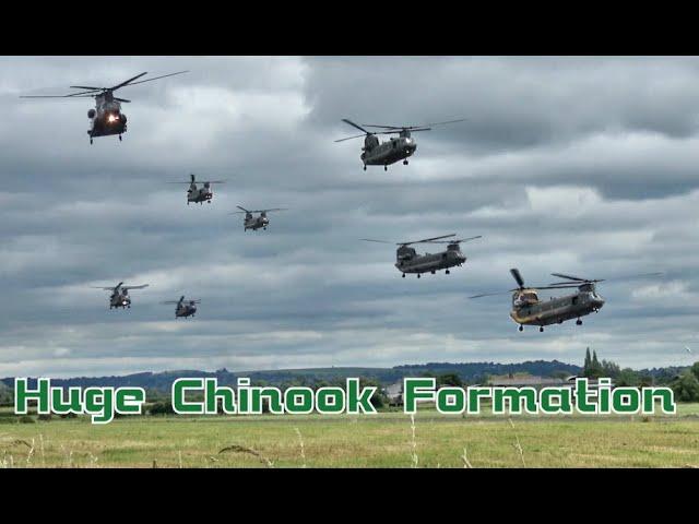 Formation Flying with 7 RAF Chinooks [4K video]