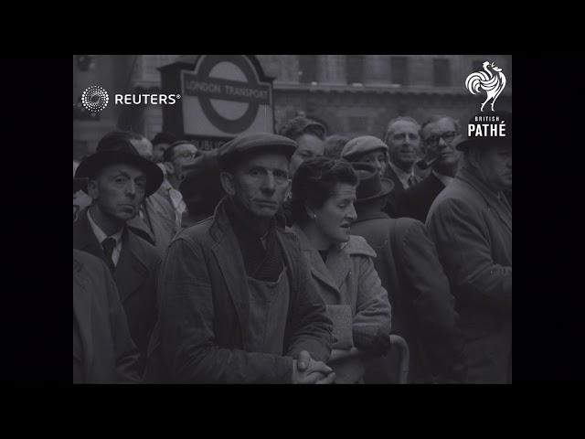 UK: LONDON: THE 'MOUNTIES' COME TO TOWN: (1957)