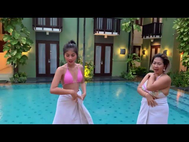 TAMU HOTEL SENANG LIHAT OLIOLIE & RISA MUSFITA BERENANG