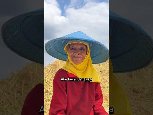 Nyenengin nenek” di sawah #Nasionp