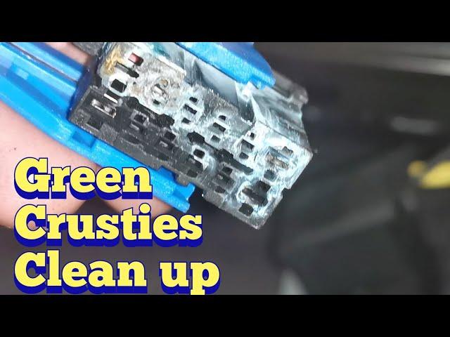 Connector Plug Green Crusty Clean Up