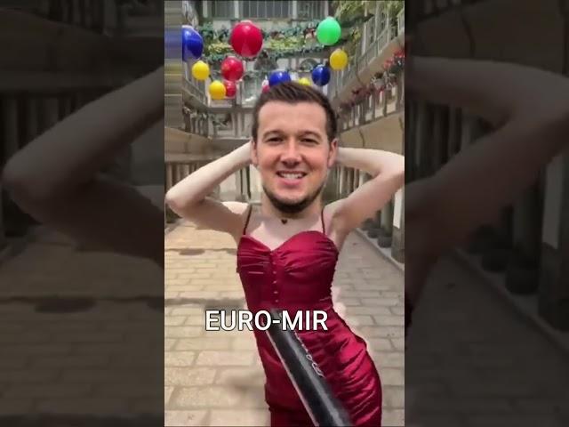 RedDressFan95 gegen Ed Euromaus mit Euro-Mir  #epfan95 #red #dress #girl #meme #europapark #rust