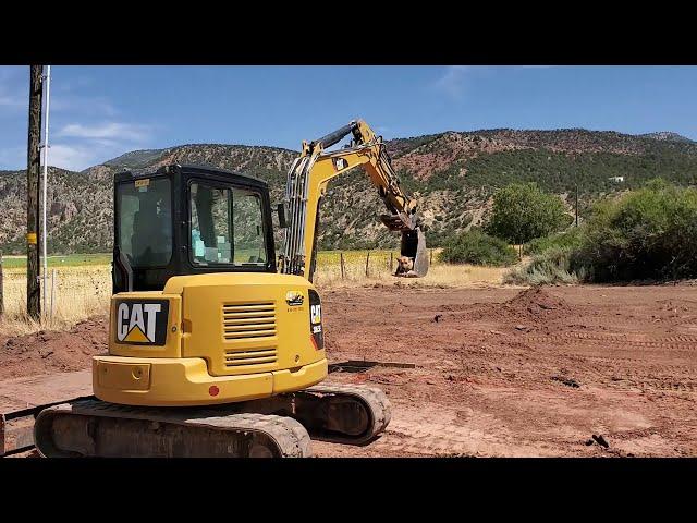 Digging House Footing Excavation cat 305 mini excavator and pouring concrete