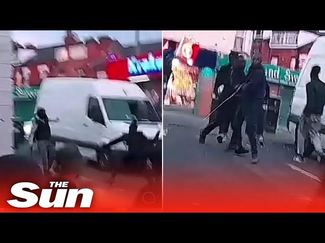 Thugs fight with 4ft-long machetes on the streets of Leeds