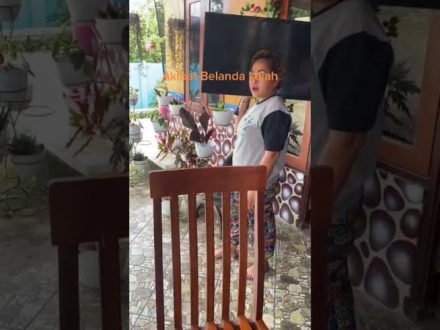 VIRAL!! AKIBAT BELANDA KALAH NONA AMBON HANCURKAN TELEVISI