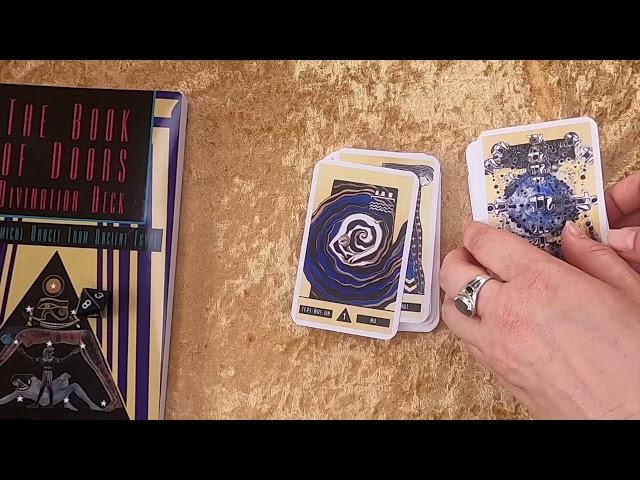 The Book of Doors divination deck, flipthrough/review