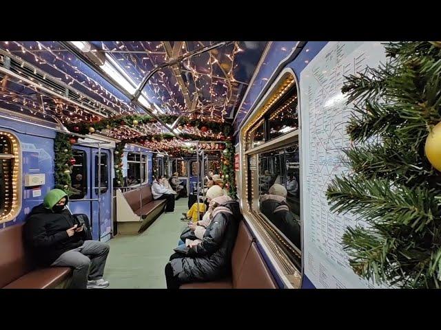 NEW YEAR TRAIN IN MOSCOW METRO. НОВОГОДНИЙ ПОЕЗД В МОСКОВСКОМ МЕТРО.