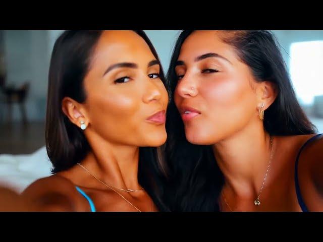 Brazilian Girls Kissing in a Special Way | Lesbians Kissing