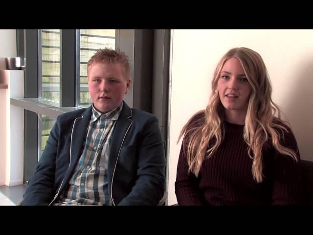 Ouderen terug naar school: Piter Jelles YnSicht - Sint Jozef: Manus Branding Stichting