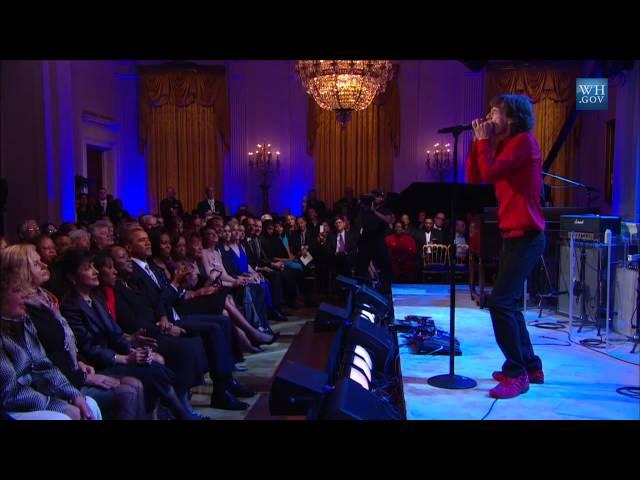 Mick Jagger Performs "Miss You" at In Performance