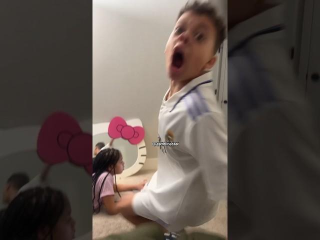 Son ANGRY Rages because His Sister Doesn’t Believe in SANTA 