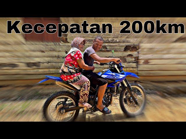 Prank nenek bawa motor kecepatan 200km Auto ngucap ngucap ngakak Abis