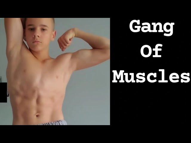 13 years old kid flexing of his muscles #bodybuilding2023 #ifbb #workoutmotivation