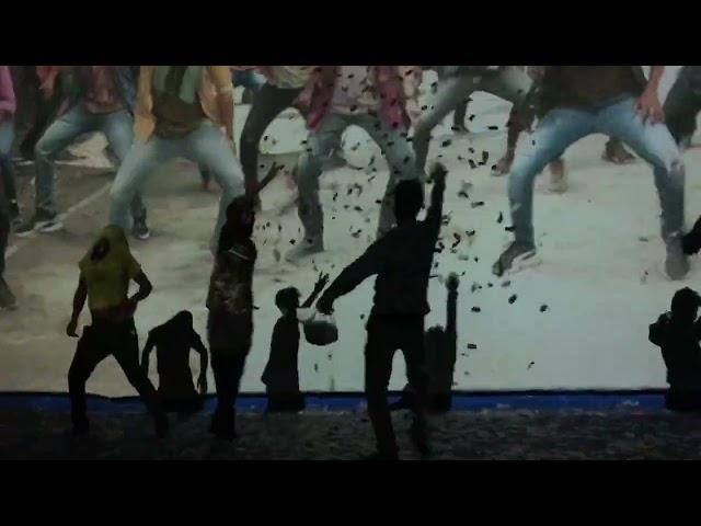 Vikram movie FDFS fans dance on screen