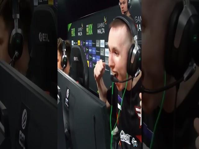 karrigan King Kongs his way to match victory with 4 quick AK kills 3 HS on the A retake REPLAY_short