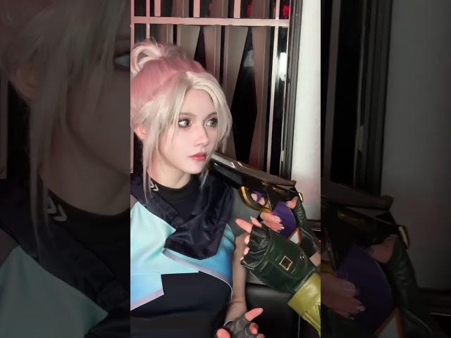 Jett the cat eats french fries ~ #disgusted face #cosplay #fearlesscontract #jett