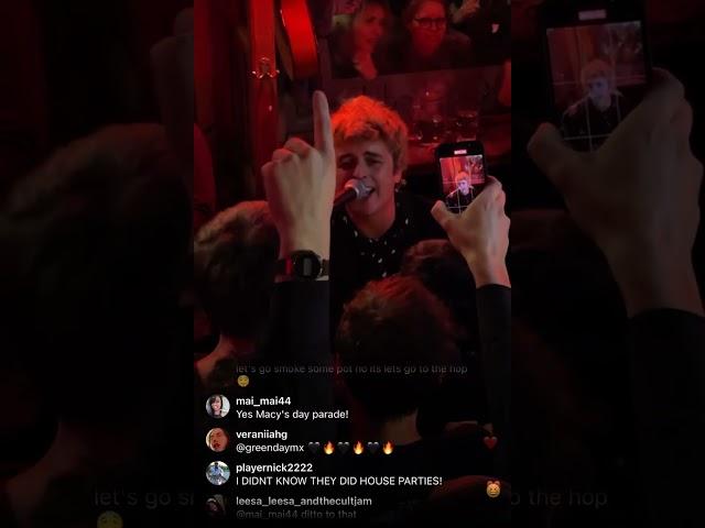 Green Day Walking Contradiction live (first time in 22 years) at tiny Pub Marquis in England 11/9/23