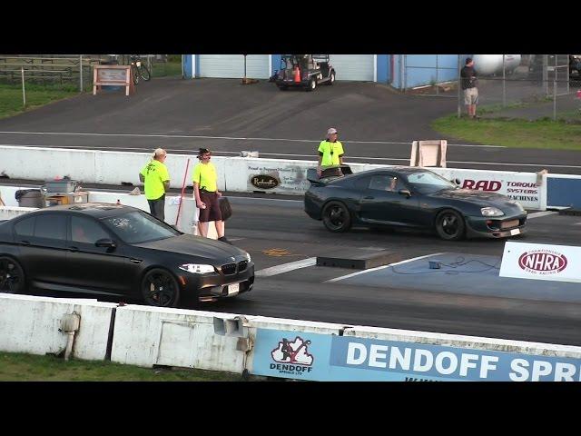 Toyota Supra vs BMW M5-drag race 1/4 mile