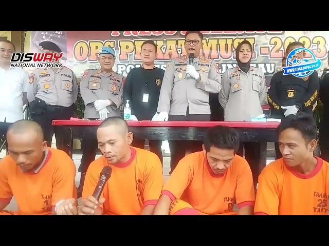 Orang ini Walaupun Diborgol Tapi Masih Tetap Lantang Jawab Pertanyaan Kapolres