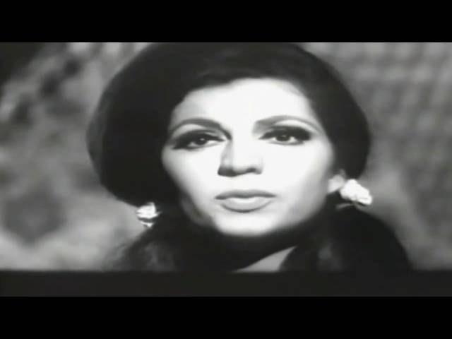 Forouzan in "Raghaseye Shahr" movie - فروزان