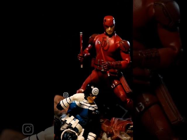 mezco daredevil vs marvel legends bullseye