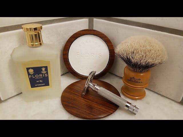 A James Bond tribute shave. Floris .89 || Morris and Forndran 3XL 2band Finest badger