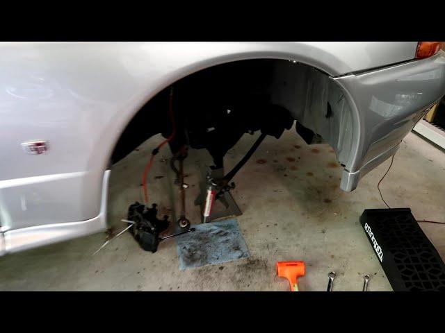 Removing the front suspension from my GTR | suspension refresh