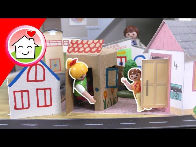 Playmobil Familie Hauser - Eine Stadt im Wohnzimmer - Geschichte mit Anna und Lena