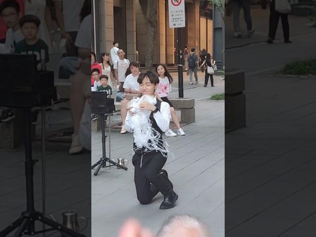 magic #tricks #street #performer #viral #video #shorts #yt #taipei #taiwan