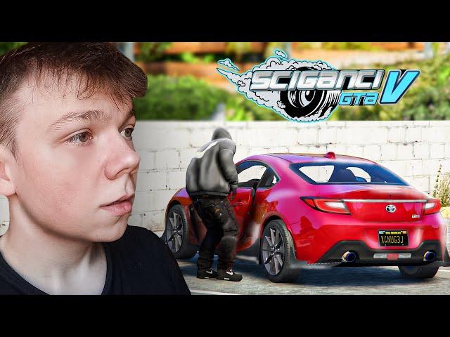 GTA V ŚCIGANCI #35 UKRADLIŚMY MU AUTO! 