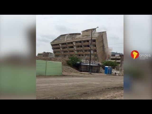 Implosión de edificio: Centro Comercial Municipal de Portoviejo tras terremoto