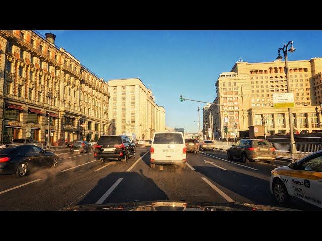 Driving in Moscow in bitter cold: Arbat - Kremlin - Lubyanka - Red Square. 4K UHD