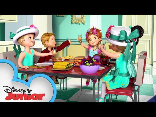 Nancy's Dinner Party ️  | Fancy Nancy | Disney Junior