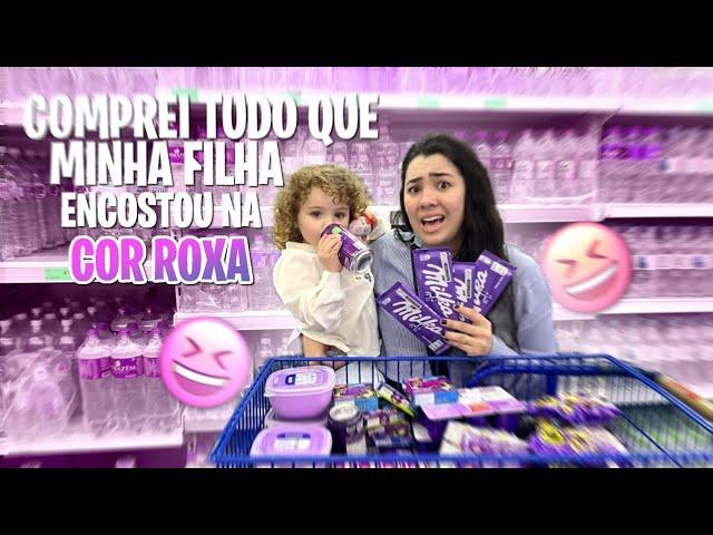 Comprei TUDO QUE MINHA FILHA ENCOSTOU NA COR ROXA no MERCADO