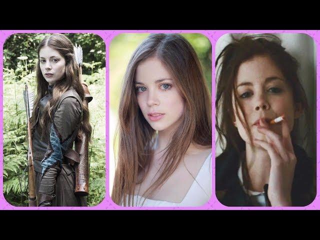 Charlotte Hope (Myranda in Game of Thrones) Rare Photos | Family | Friends |Lifestyle