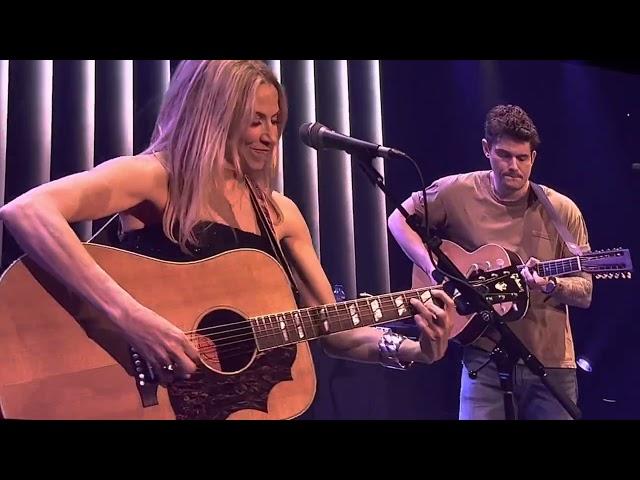 John Mayer and Sheryl Crow perform “Strong Enough”