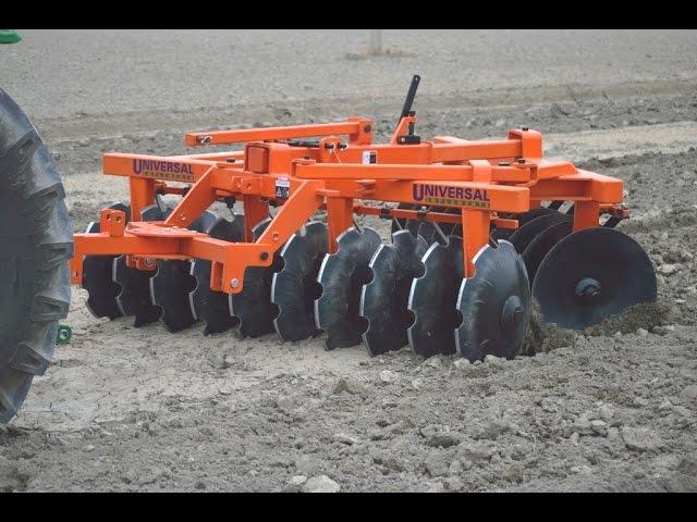 Compact Model Disc Harrow - UNIVERSAL