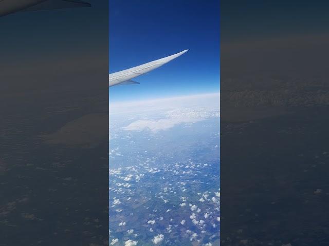 I captured this satisfying View of the sky minutes to landing in Amsterdam from Toronto #klm