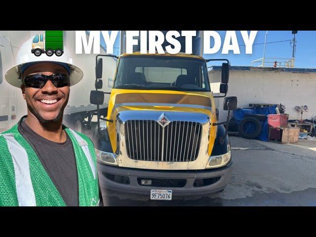 A Day In The Life Of A Rookie Truck Driver (MY FIRST DAY)