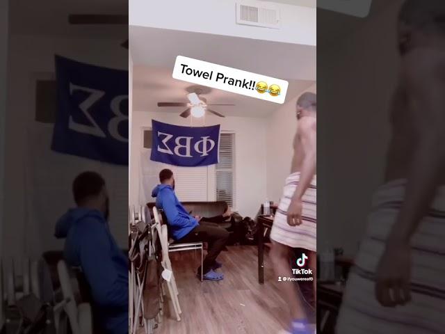 Towel Prank on my friends  watch what happens