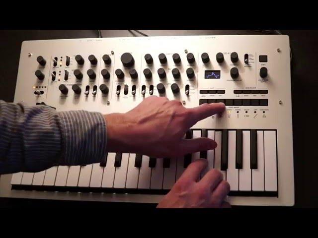 Korg Minilog: PlugInGuru Quick-e Tour