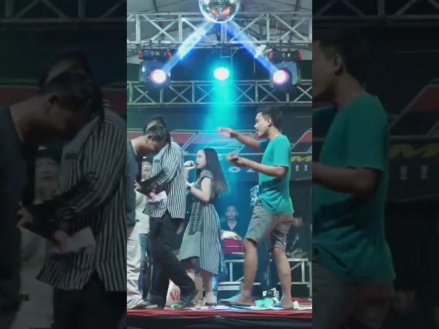 VIRAL GARA GARA SANG MANTAN NYAWER #fypシ゚viral #dangdutviral #trendingshorts