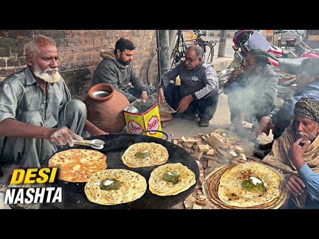 50 YEAR'S OLD DESI CHEAPEST SAAG PARATHA IN LAHORE | DESI NASHTA -  SAAG MAKHAN WITH ALOO PARATHA