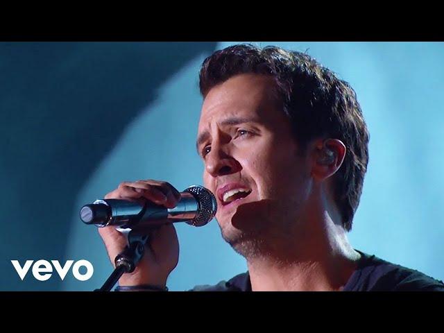 Luke Bryan - Drink A Beer (Live Performance Video)