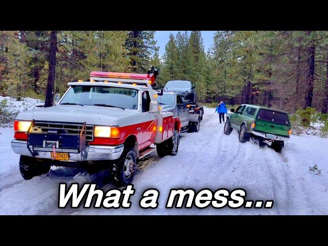 Transport Truck Takes a Wrong Turn.  Multiple Cars Stuck!