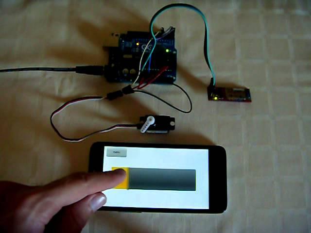 Arduino Bluetooth Servo controlled from Android phone with RoboRemo app