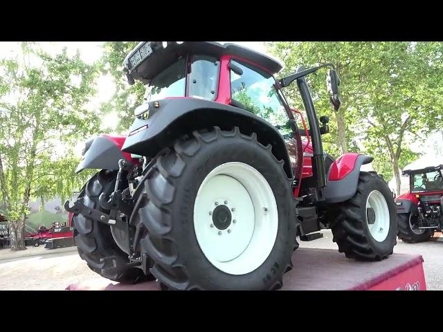 The 2022 LINTRAC 130 Lindner Tractor