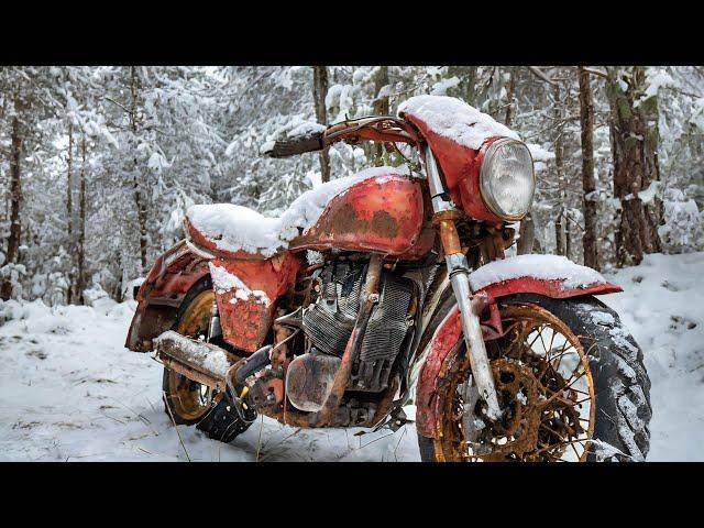 Man repaired an old motorcycle from 60s that spent 30 years [ Restoration old JAWA ]